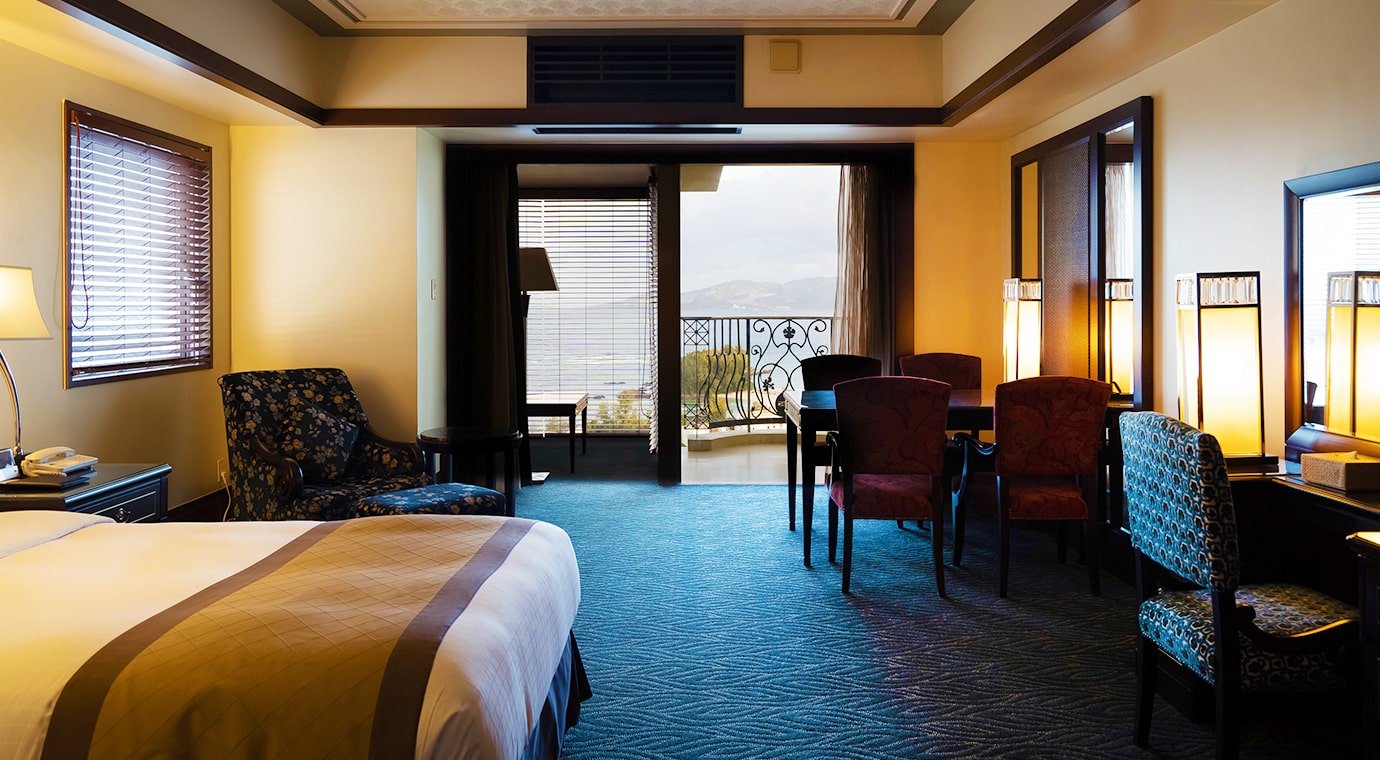 Club Floor - EXES Premier Grand Suite