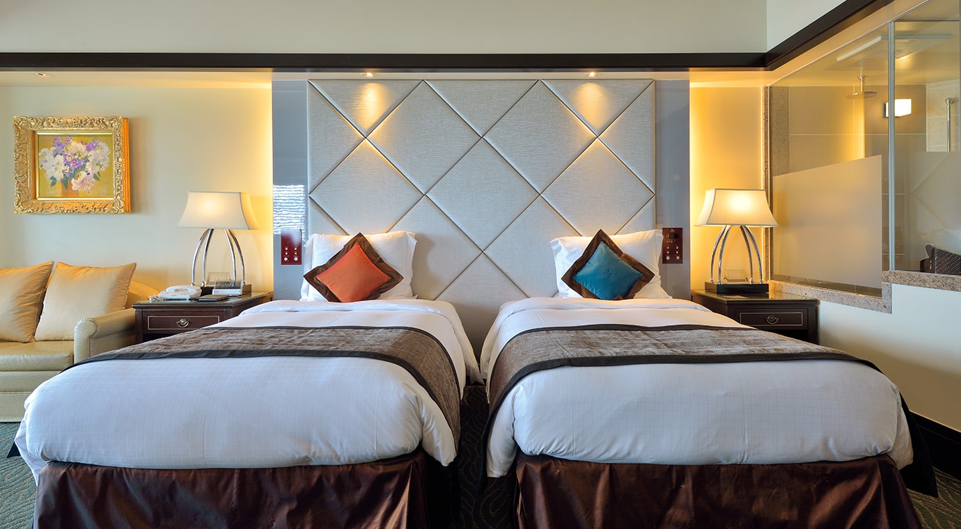 Club Floor - EXES Royal Pool Suite