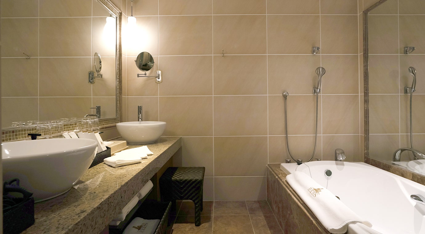 EXES Floor - Premier Grand Suite